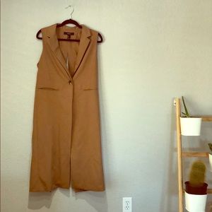 Forever 21 brown long slit back vest (women’s)